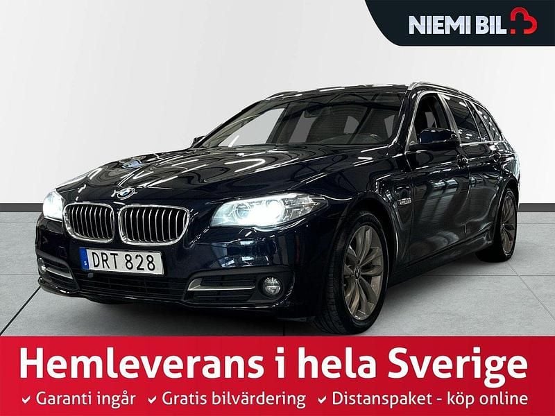 Blå Begagnad 2017 BMW 520 Kombi | 189 900 kr (Superpris) - Bild 1/3