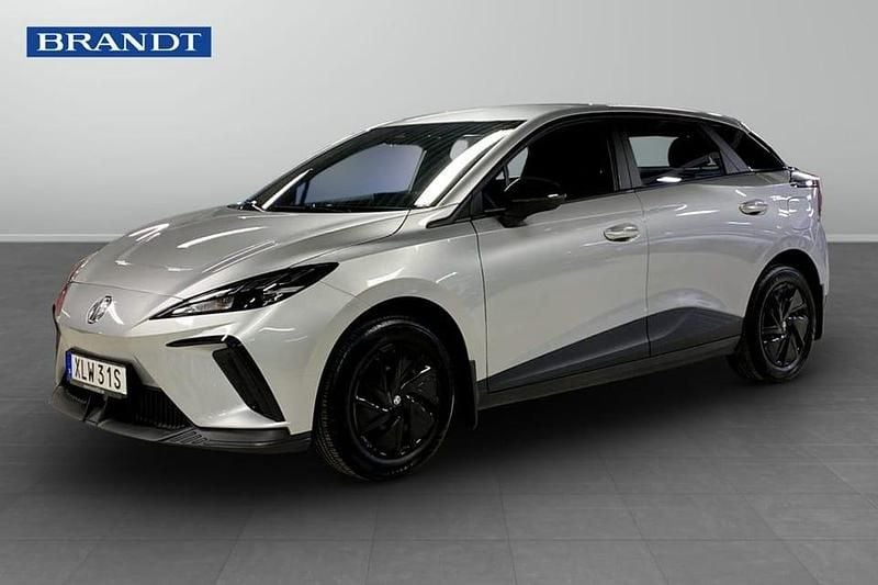 Grå Begagnad 2023 MG MG4 EV Halvkombi | 219 900 kr (Marknadspris) - Bild 1/4
