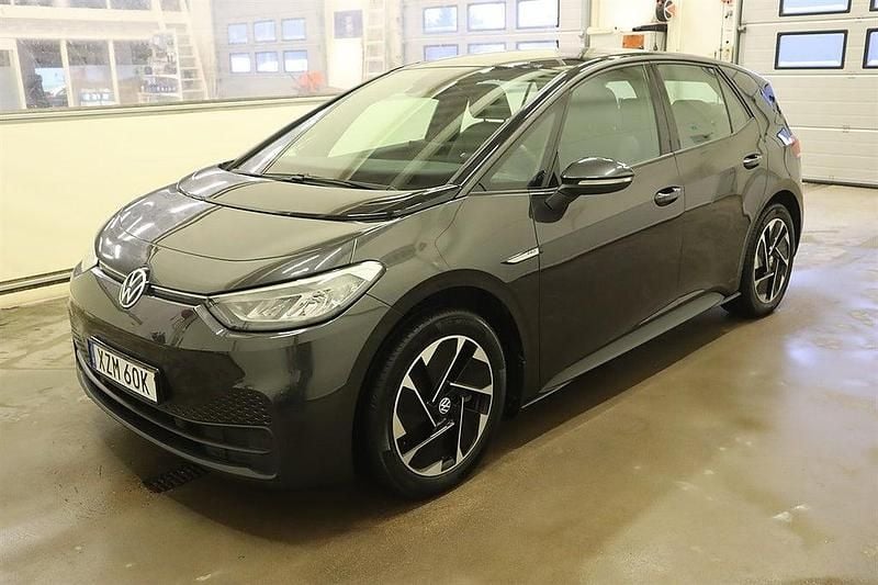 Manganese grey / black metallic Begagnad 2021 VW ID.3 Pro Performance Halvkombi | 209 000 kr (Marknadspris) - Bild 1/4