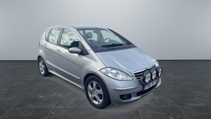 Silver Begagnad 2007 Mercedes A200 Halvkombi | 79 900 kr (Lite dyr) - Bild 1/4
