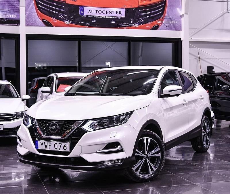Vit Begagnad 2017 Nissan Qashqai SUV | 159 900 kr (Marknadspris) - Bild 1/4
