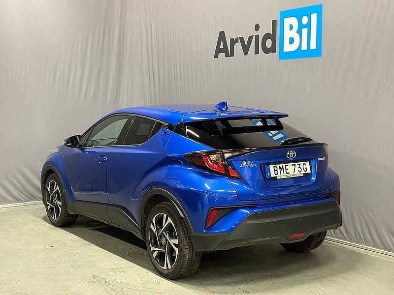 Begagnad Toyota C-HR Edition 98 HK (72 kW) 2022 Blå SUV