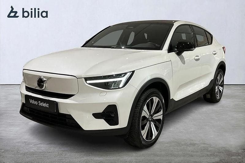 Vit Begagnad 2022 Volvo C40 Plus SUV | 369 900 kr (Marknadspris) - Bild 1/3