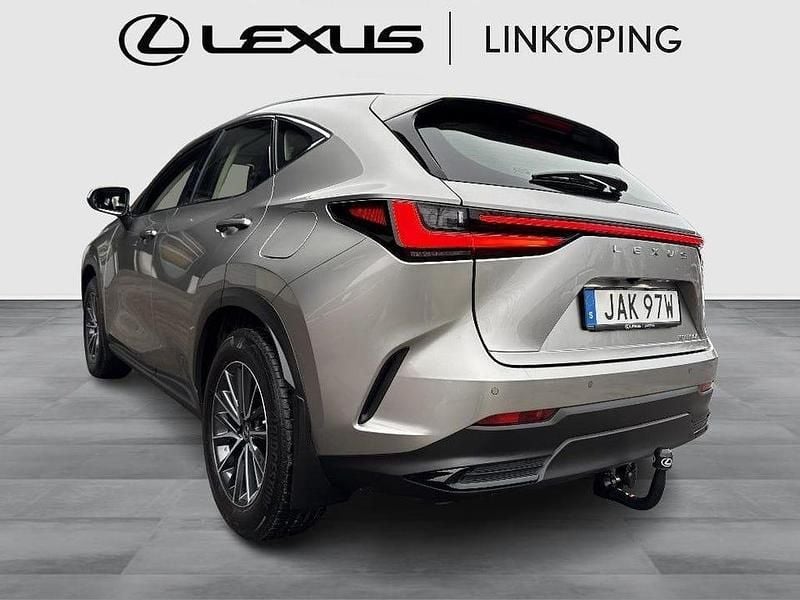 Begagnad Lexus NX350h Business Edition 242 HK (177 kW) 2023 Grå SUV