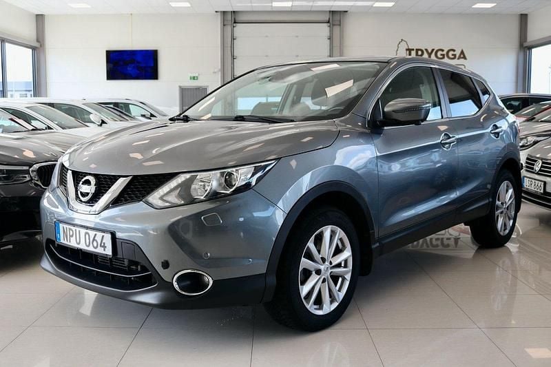 Grå Begagnad 2017 Nissan Qashqai 360º SUV | 144 900 kr (Bra pris) - Bild 1/4