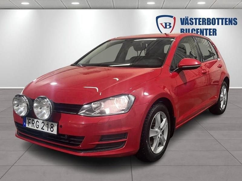 Begagnad VW Golf VII 105 HK (77 kW) 2015 Röd