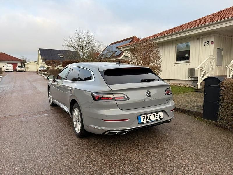 Begagnad VW Arteon R-line 218 HK (160 kW) 2022 Kombi