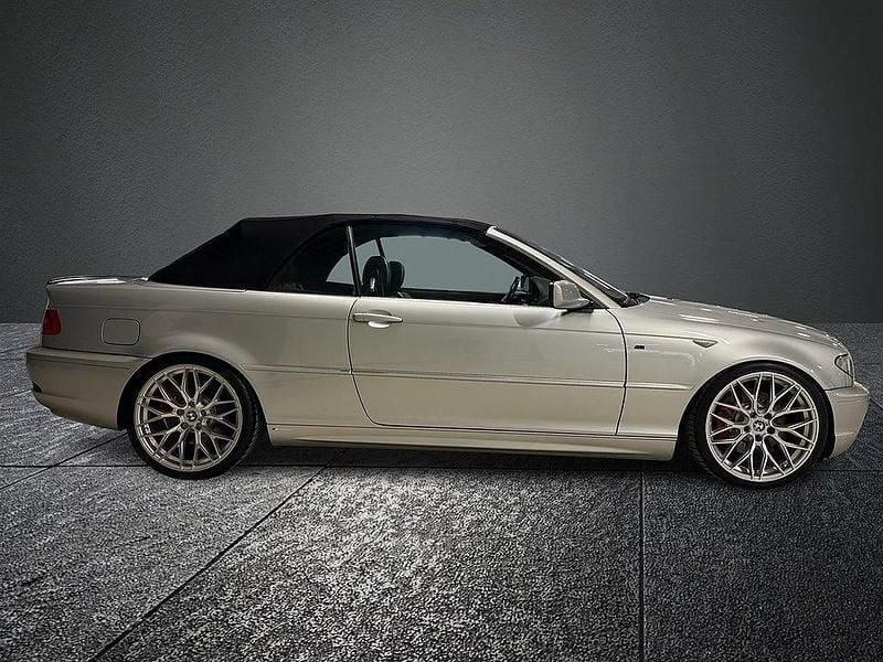 Begagnad BMW 330 Cabriolet 231 HK (169 kW) 2001 Silver Cab