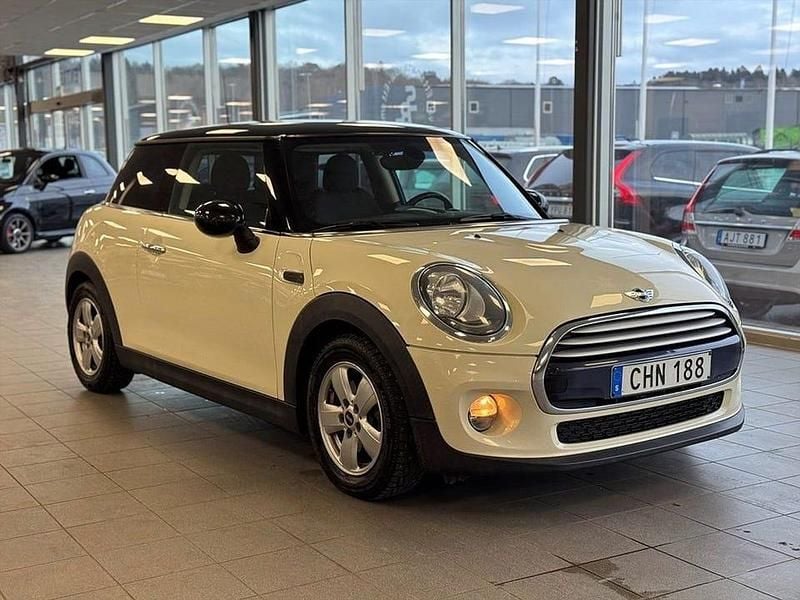 Vit Begagnad 2014 Mini Cooper Chili Halvkombi | 89 900 kr (Marknadspris) - Bild 1/4