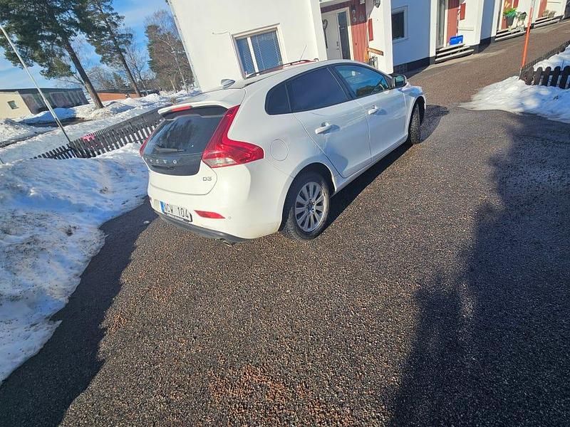 Begagnad Volvo V40 150 HK (110 kW) 2013