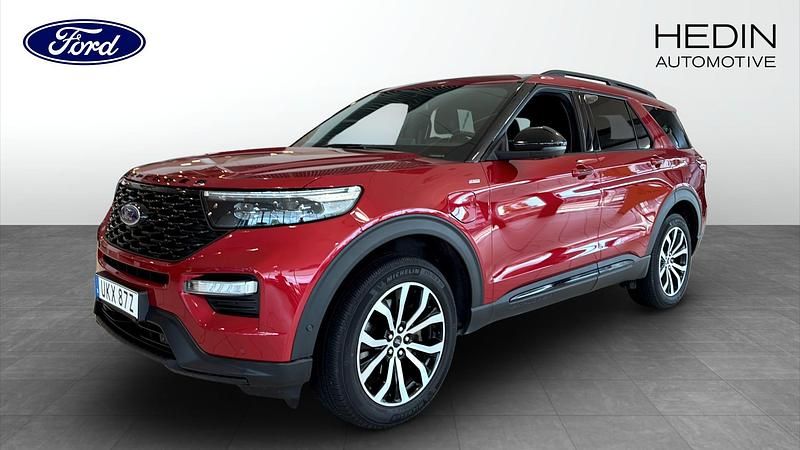 Röd (red) Begagnad 2022 Ford Explorer ST-Line SUV | 558 000 kr (Lite dyr) - Bild 1/4