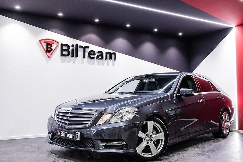 Begagnad Mercedes E220 Classic 170 HK (125 kW) 2012 Grå Sedan