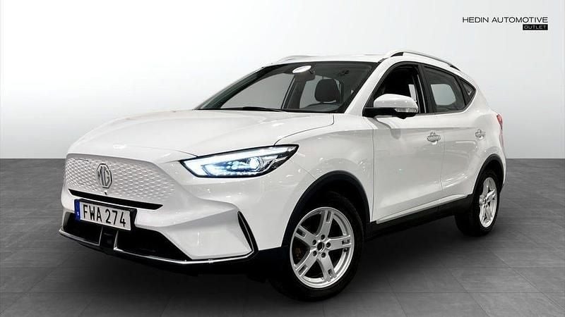 Vit Begagnad 2023 MG ZS SUV | 237 900 kr (Superpris) - Bild 1/4