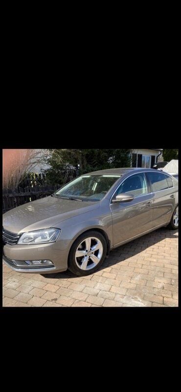 Brun Begagnad 2011 VW Passat Sedan | 67 500 kr (Bra pris) - Bild 1/4