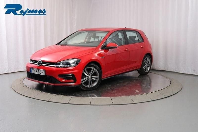 Röd Begagnad 2017 VW Golf VII R-line Kombi | 149 800 kr (Dyr) - Bild 1/4