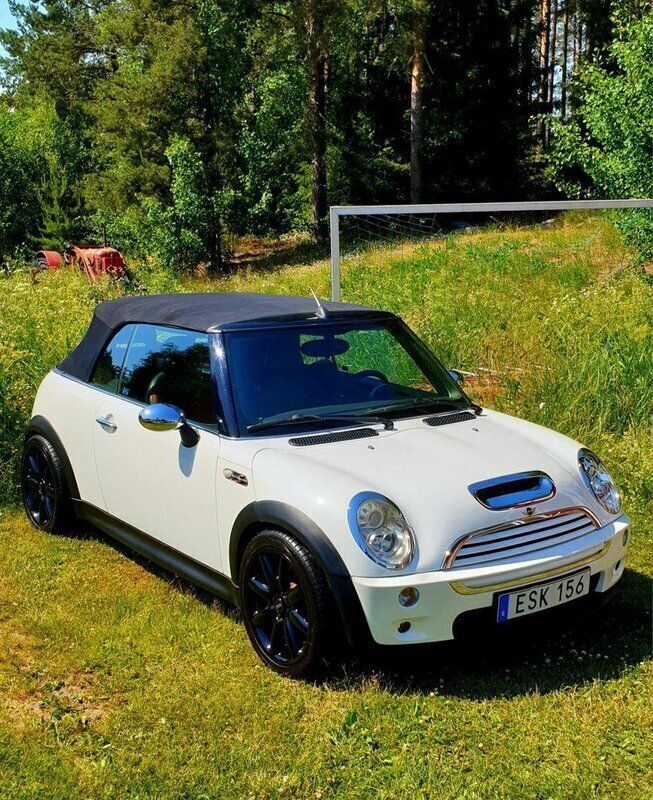 Vit Begagnad 2005 Mini Cooper S Cabriolet Cab | 99 000 kr (Marknadspris) - Bild 1/4