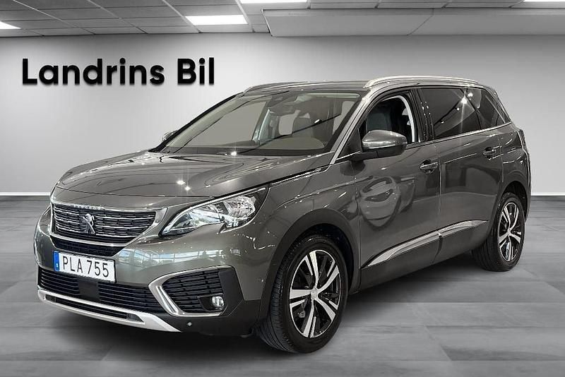 Grön Begagnad 2017 Peugeot 5008 Allure Minibuss | 194 300 kr (Marknadspris) - Bild 1/4