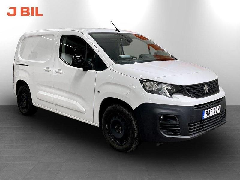 Vit Begagnad 2022 Peugeot Partner Van | 194 900 kr (Marknadspris) - Bild 1/4