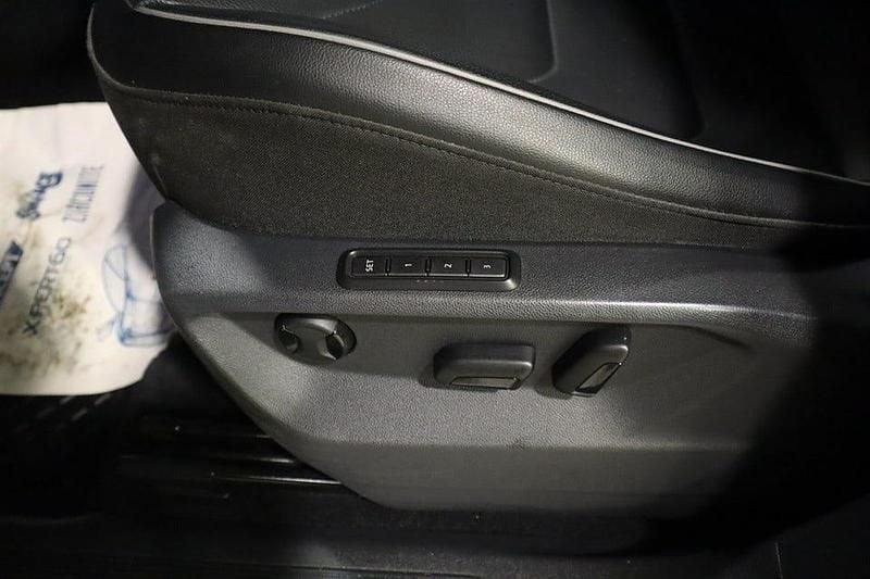 Begagnad VW Tiguan Allspace 180 HK (132 kW) 2017 Vit SUV