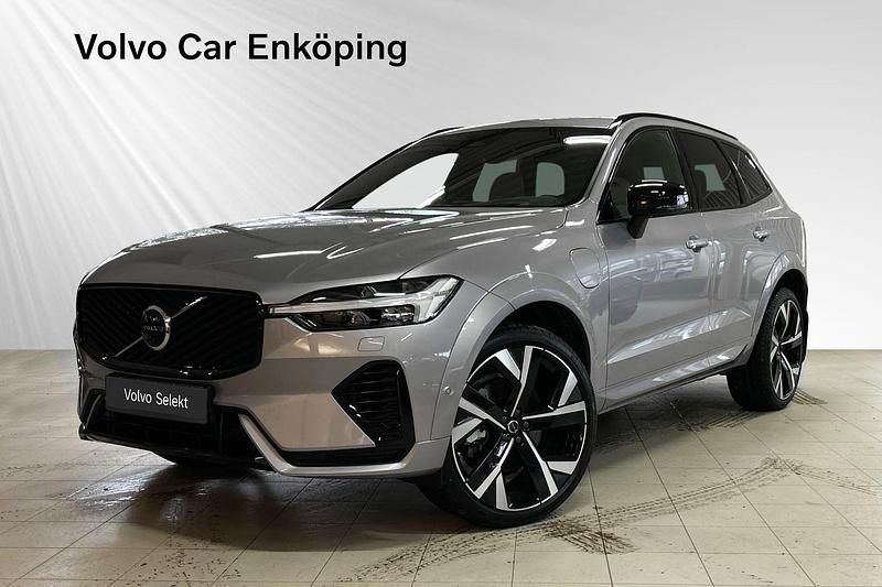 Begagnad Volvo XC60 350 HK (257 kW) 2025 Silver SUV