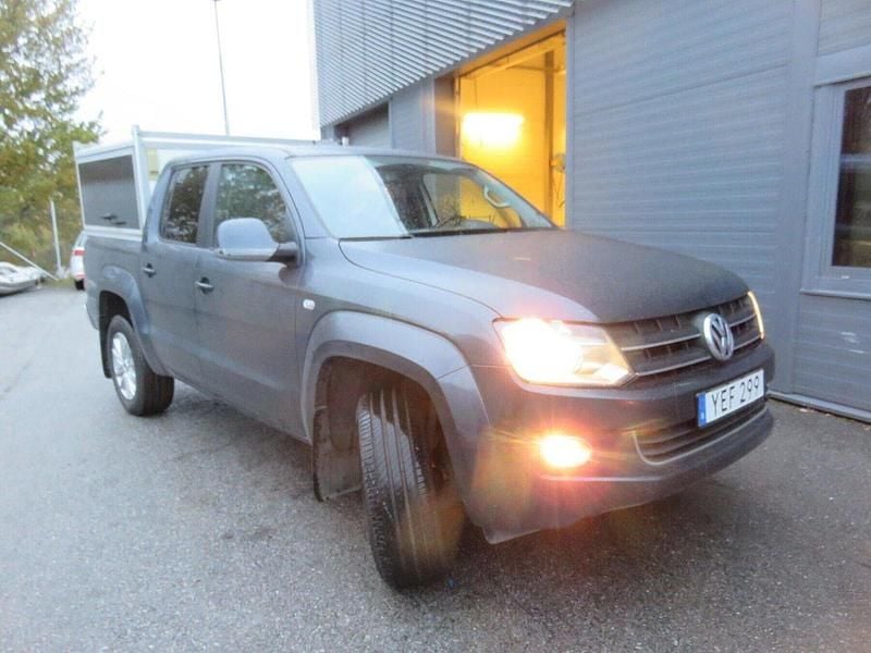 Silver Begagnad 2013 VW Amarok Pickup | 159 000 kr (Marknadspris) - Bild 1/4