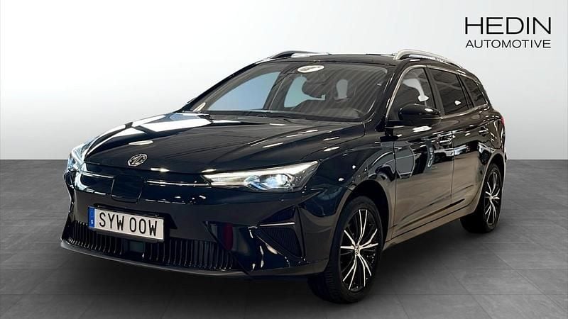 Svart (black) Begagnad 2022 MG MG5 EV Kombi | 239 900 kr (Bra pris) - Bild 1/4