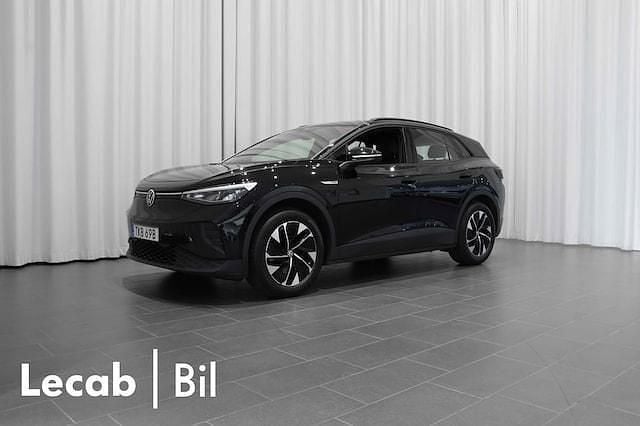 Svart (myth black metallic) Begagnad 2022 VW ID.4 Pro Performance SUV | 314 500 kr (Marknadspris) - Bild 1/4