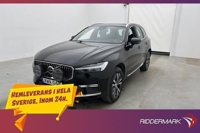 Svart Begagnad 2023 Volvo XC60 Core SUV | 393 900 kr (Marknadspris) - Bild 1/3