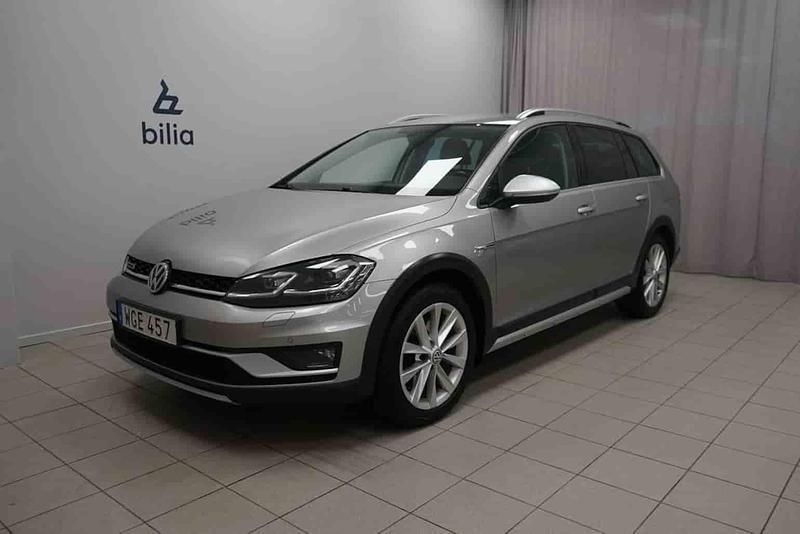 Silver Begagnad 2018 VW Golf Alltrack Kombi | 119 900 kr - Bild 1/1