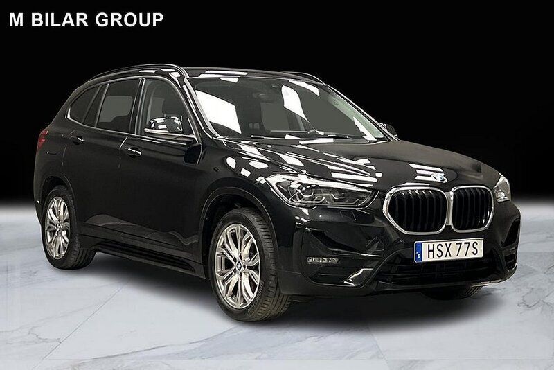 Svart Begagnad 2021 BMW X1 Sport Line SUV | 319 900 kr (Marknadspris) - Bild 1/4