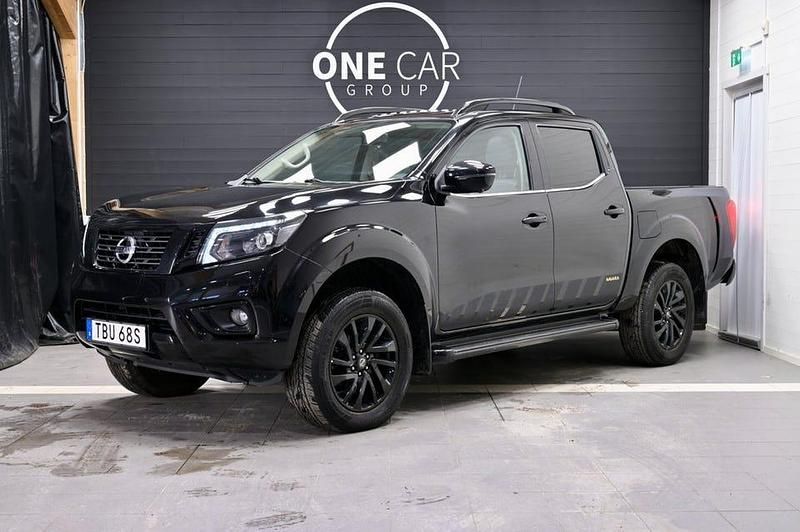 Svart Begagnad 2019 Nissan Navara N-Guard Pickup | 384 900 kr (Marknadspris) - Bild 1/4
