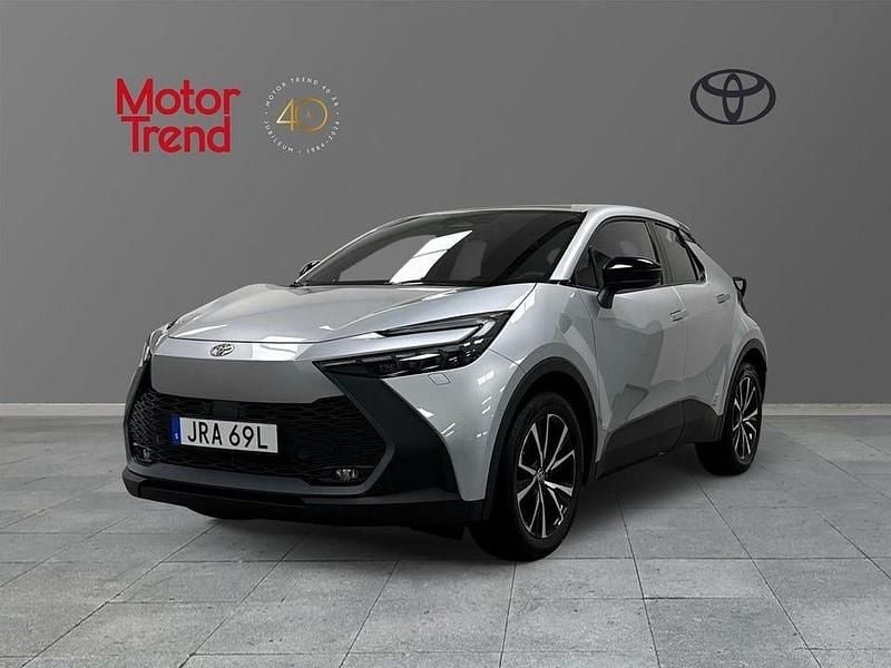 Begagnad Toyota C-HR Style 226 HK (166 kW) 2024 Silver SUV
