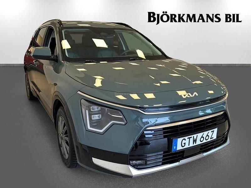 Begagnad Kia Niro Plus 105 HK (77 kW) 2023 Grön SUV