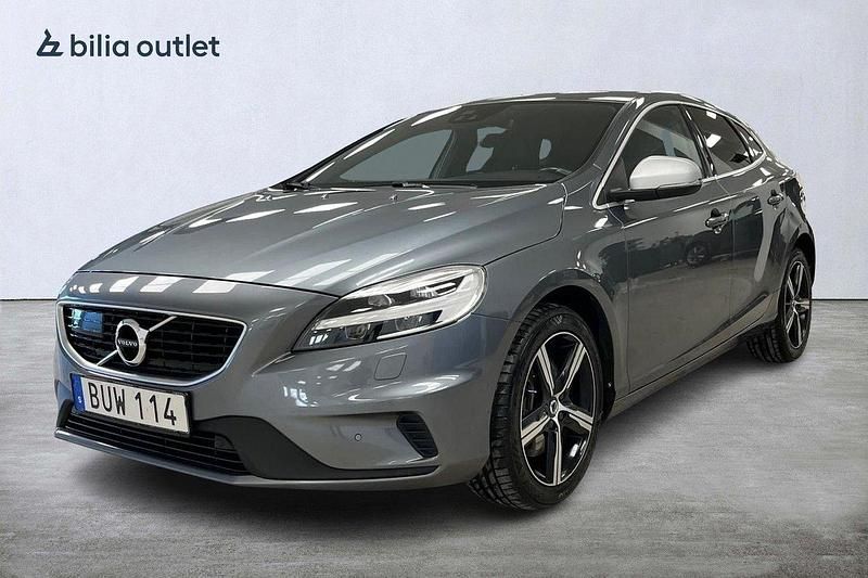 Grå Begagnad 2017 Volvo V40 R-Design Kombi | 219 000 kr (Lite dyr) - Bild 1/3