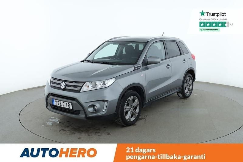 Mörkgrå Begagnad 2017 Suzuki Vitara SUV | 189 000 kr (Marknadspris) - Bild 1/4
