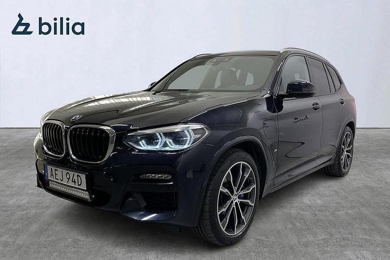 Svart Begagnad 2020 BMW X3 M Sport SUV | 369 900 kr (Marknadspris) - Bild 1/4