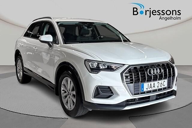 Ibisvit Begagnad 2022 Audi Q3 Advanced Plus SUV | 319 000 kr (Marknadspris) - Bild 1/4