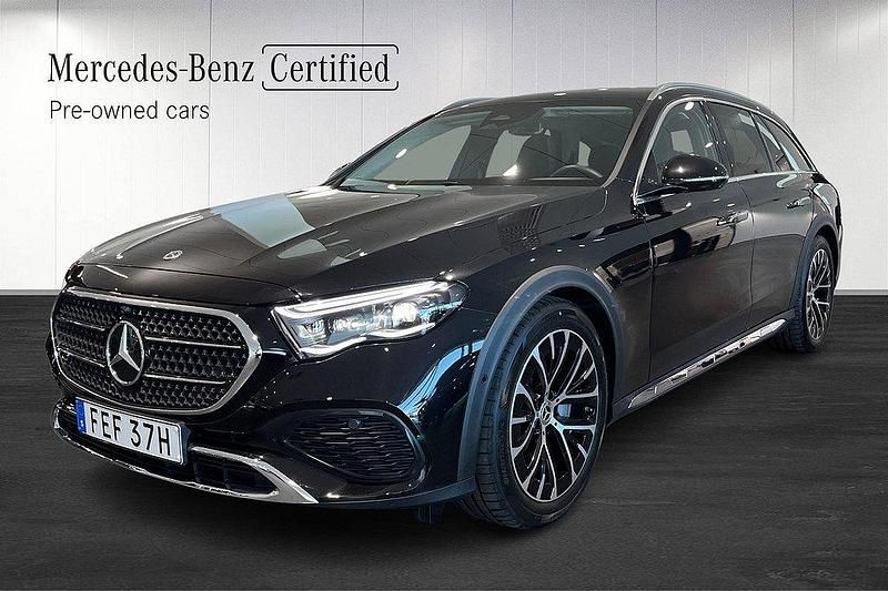 Svart Begagnad 2024 Mercedes E300 Premium Kombi | 719 000 kr (Marknadspris) - Bild 1/4