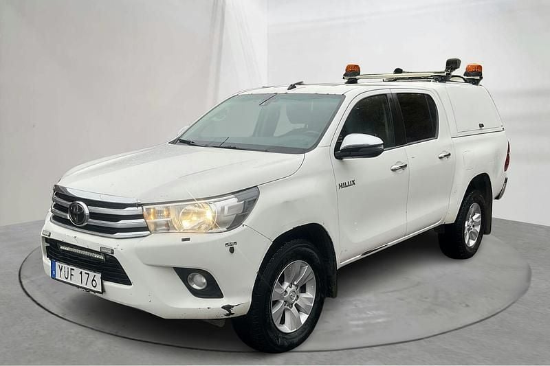 Vit Begagnad 2018 Toyota HiLux Pickup | 329 000 kr (Bra pris) - Bild 1/4