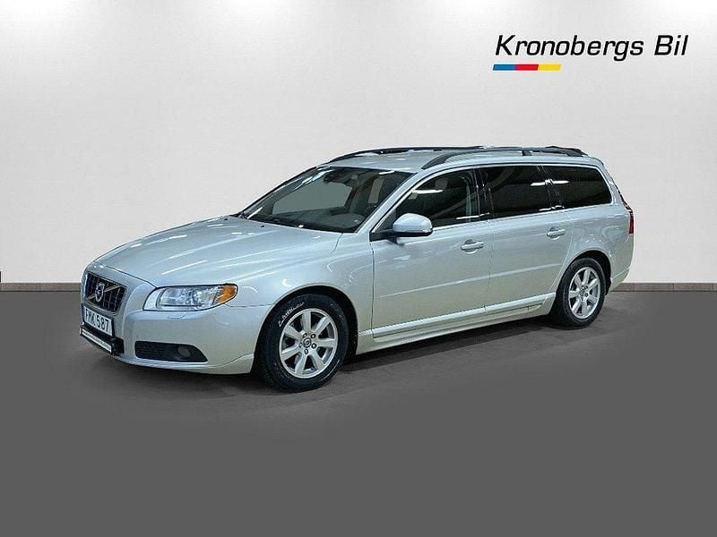 Grå Begagnad 2012 Volvo V70 Momentum Kombi | 84 500 kr (Marknadspris) - Bild 1/4