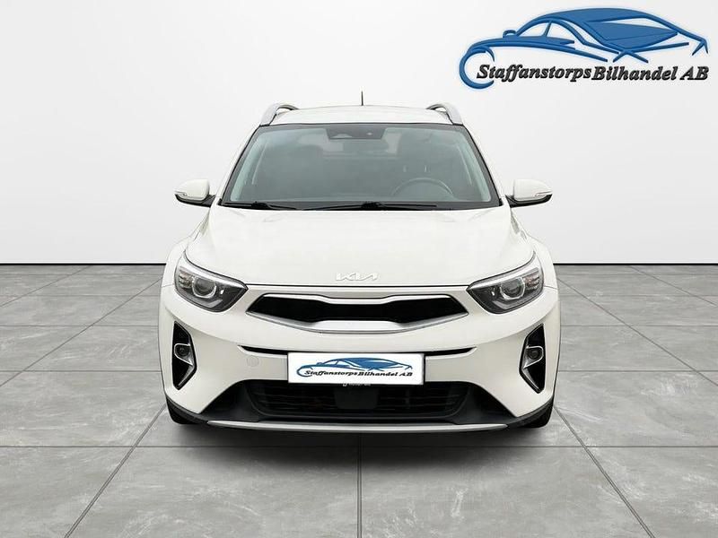 Begagnad Kia Stonic Advance 120 HK (88 kW) 2021 Vit SUV