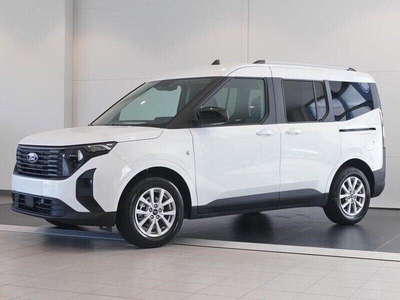 Okänd Ny 2024 Ford Tourneo Courier Titanium Minibuss | 321 000 kr - Bild 1/4