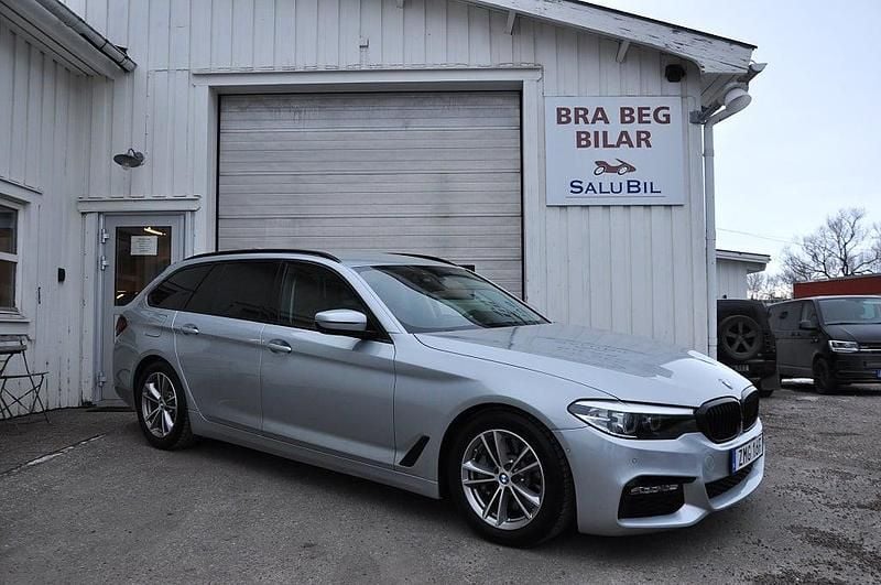 Silver Begagnad 2020 BMW 530 Kombi | 399 000 kr (Bra pris) - Bild 1/4