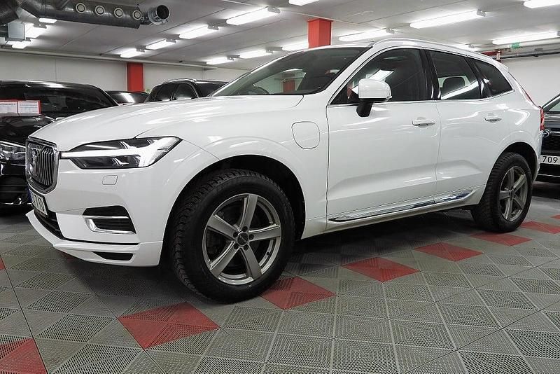 Begagnad Volvo XC60 Inscription 253 HK (186 kW) 2021 Vit SUV