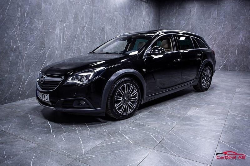 Begagnad Opel Insignia Country Tourer Business 170 HK (125 kW) 2016 Svart Kombi
