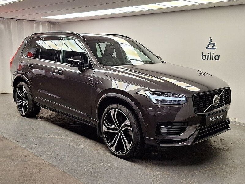 Grå Begagnad 2023 Volvo XC90 Ultimate SUV | 739 000 kr (Marknadspris) - Bild 1/4