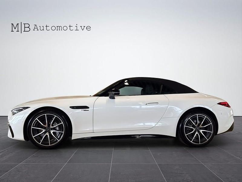Begagnad Mercedes SL43 AMG AMG 381 HK (280 kW) 2022 Vit Cab