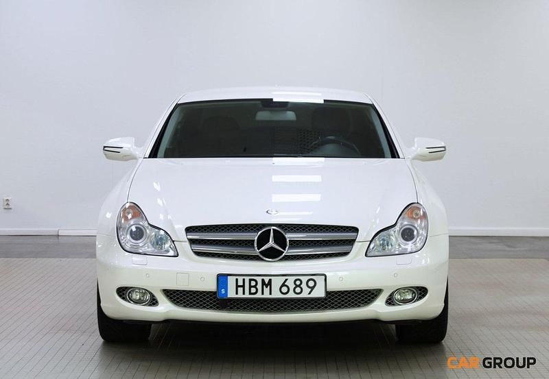 Vit Begagnad 2009 Mercedes CLS280 Sportkupé | 122 900 kr - Bild 1/4
