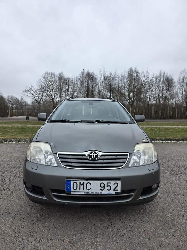 Begagnad 2006 Toyota Corolla Kombi | 29 000 kr (Marknadspris) - Bild 1/4