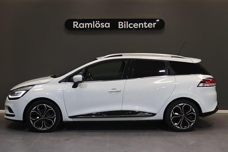 Begagnad Renault Clio GrandTour Intens 90 HK (66 kW) 2019 Vit Kombi